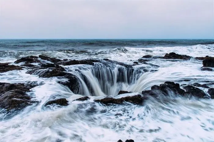 Interesting Facts about Thor's Well in America that You Must Know